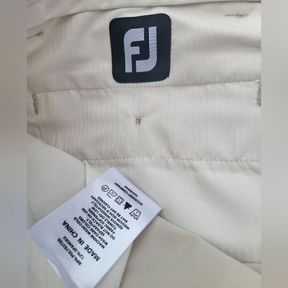 FJ Footjoy Golf pants men's size 36 cream colored - Picture 4 of 10